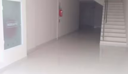 SALA COMERCIAL COM RENDA - FRENTE AV. BRASIL