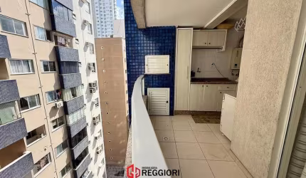 LINDO 2 DORMITÓRIOS NA AVENIDA CENTRAL BC