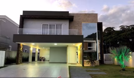 CASA DE ALTO PADRAO NO CONDOMINIO CALEDONIA
