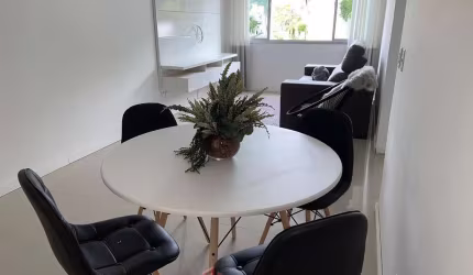 ÓTIMO APTO MOBILIADO 2 DORM NAÇOES BALN CAMBORIU