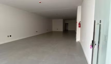 SALA COMERCIAL BANHEIRO LOCALIZAÇÃO