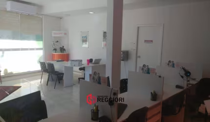 SALA COMERCIAL DE ESQUINA 30M² EM ITAJAÍ