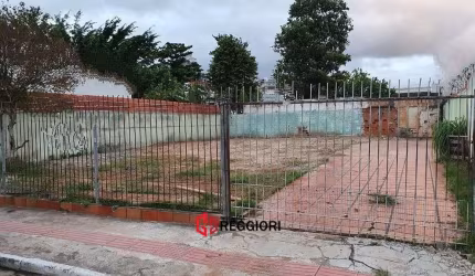 TERRENO CENTRO DE BC VIABILIDADE 6 PAVIMENTO.