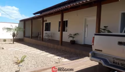 CASA C/ 3 QUARTOS E PISCINA ACEITA PERMUTA TIMBO