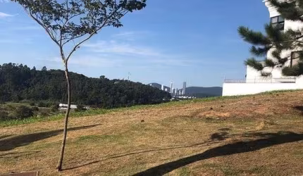 TERRENO EM CONDOMÍNIO FECHADO MIRANTE CAMBORIÚ