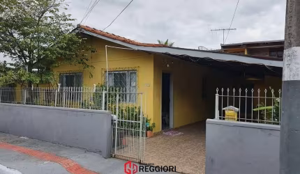 CASA 2 DORM + APTO 2 DORM IATE CLUBE BC