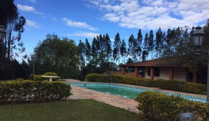 CHÁCARA de 72.600m², 05 quartos, a venda no Bairro Água Funda – Torre da Pedra (Km 172 Rodovia Castelo Branco) – São Paulo