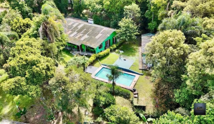 Chácara à Venda no Bairro Potuverá - Itapecerica da Serra/SP - 5.018M2 Área Terreno, Piscina, Casa sede, Galpões