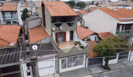 Casa Sobrado Triplex venda 279m² Área Construída, 02 Vagas Cobertas, 03 Dormitórios Próximo Colégio CAMP da Avenida Kennedy - SÃO BERNARDO DO CAMPO/S
