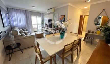 Apartamento Espaçoso com Vista Privilegiada para o mar