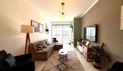 Apartamento espaçoso e bem iluminado no Campo Grande – 115m² | 3 Dorms | Suíte | Vaga | Dependência completa