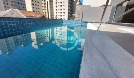 Casa tipo sobreposta alta próximo da praia a venda em Santos, localizado no bairro do Embaré.