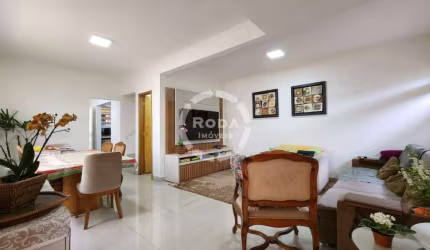 Casa tipo sobrado geminado 4 dormitórios a venda no Boqueirão em Santos.