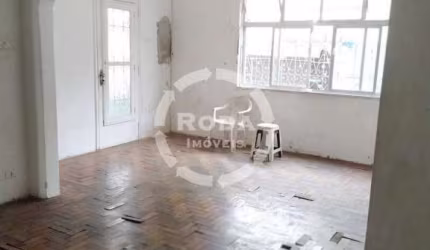 Casa à venda, 4 quartos, 5 vagas, Vila Mathias - Santos/SP