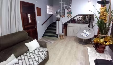Casa em Condomínio Reformada - Vila Mathias - Santos