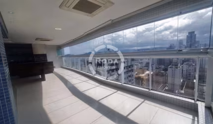 Apartamento de alto padrão com vista mar a venda em Santos, localizado no bairro da Aparecida!