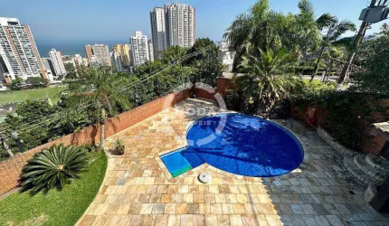 Casa em Condomínio fechado para venda em Santos, localizado no Morro Santa Terezinha!