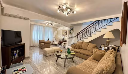 CASA PRONTA PARA MORAR NA QUADRA DA PRAIA – PONTA DA PRAIA, SANTOS/SP