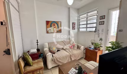 Sala living próximo da praia em Santos, localizada no bairro do José Menino!