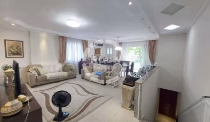 Casa Sobreposta Alta à venda, 3 quartos, 3 suítes, 2 vagas, Campo Grande - Santos/SP