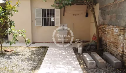 Casa à venda, 2 quartos, 1 vaga, Vila Mathias - Santos/SP