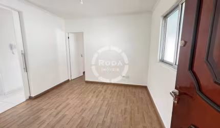 Apartamento de 2 dormitórios em Santos no Marapé.