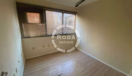 Sala comercial para locação no Gonzaga com 2 banheiros com 1 vaga de garagem com manobirsta