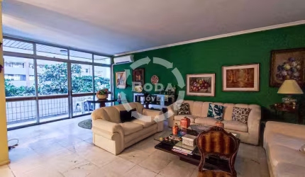 Maravilhoso Apartamento 3 Dormitórios Alto Padrão Semi Mobiliado no Gonzaga na Quadra da Praia