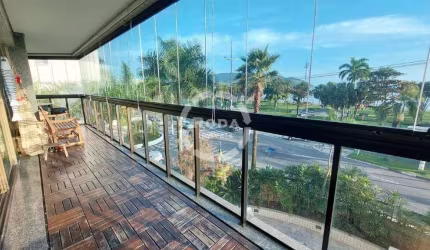 Apartamento a Venda 3 Suítes - 288 m2 - Frente Mar na Praia da Aparecida