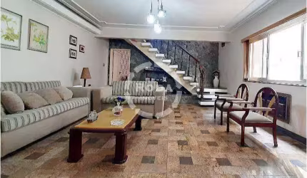 Casa à venda, 4 quartos, 2 suítes, 4 vagas, Vila Belmiro - Santos/SP