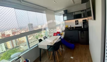 Apartamento no canal três em Santos