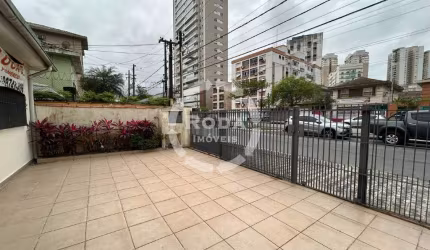 Aluga-se Casa Comercial na Ponta da Praia - Santos