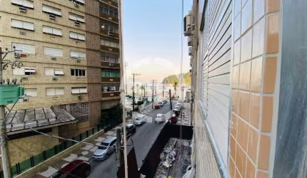 Apartamento com 02 quartos à venda no Jose Menino em Santos/SP vista ao Mar.