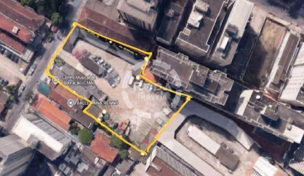 Maravilhoso Terreno à Venda no Centro de São Vicente de 3.105m² de área a 2 quadras da Praia do Gonzaguinha