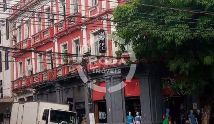 Prédio de 700m² a Venda no na Rua João Pessoa no Centro de Santos-SP