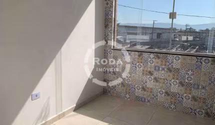 Casa sobreposta alta à venda, 2 quartos, 1 suíte, 1 vaga, Chico de Paula - Santos/SP