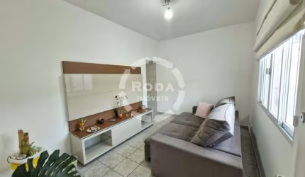 Belíssima casa sofisticada à venda no bairro da Zona Noroeste em Santos!