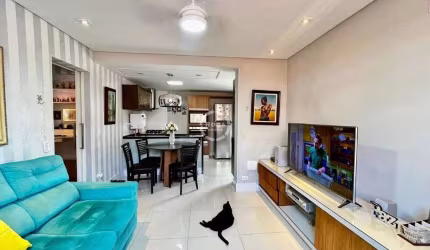 Apartamento no Bairro Vila Belmiro, 02 quartos.