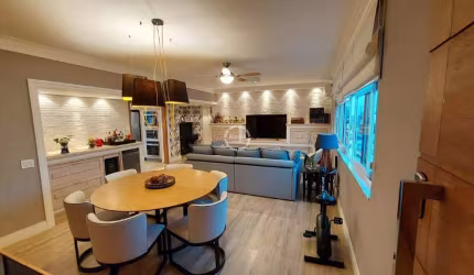 Apartamento impecável de 3 dormitórios à venda no Gonzaga