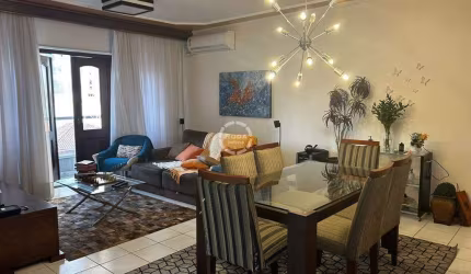 Excelente apartamento de 3 dormitórios, 1 suíte com garagem fechada no Bairro do Gonzaga, Santos-SP