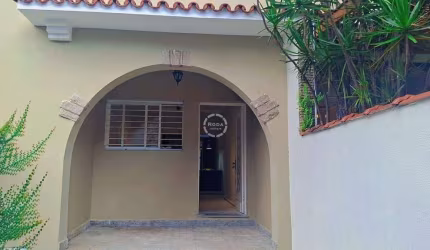 Casa à venda, 3 quartos, 1 suíte, 2 vagas, Gonzaga - Santos/SP