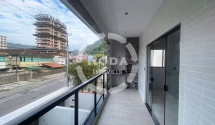 Casa Sobreposta Alta Nova à Venda no Marapé – 3 Dorms, 3 Suítes e 2 Vagas!