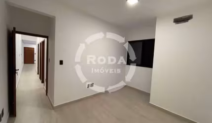 Casa Sobreposta Baixa Nova à Venda no Marapé – 3 Dormitórioss e 2 Vagas!