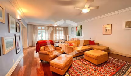 Apartamento de Alto Padrão | 301m² | 4 Dormitórios no Boqueirão, Santos
