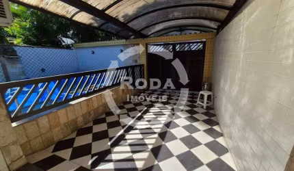 Casa geminada 2 Dormitórios com Piscina, bairro da Aparecida, Santos (SP)