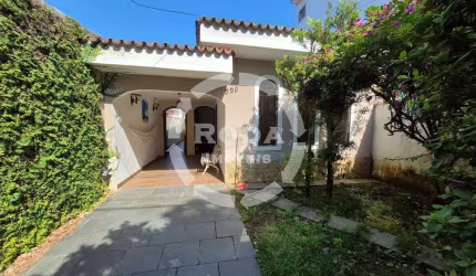 Casa Isolada à Venda – 3 Suítes + Quarto Externo – Aparecida, Santos (SP)