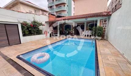 SOBRADO ISOLADO 4 DORMITORIOS COM PISCINA GRANDE