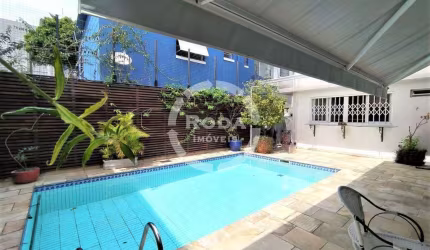 Venda de sobrado com 5 dormitórios, 3 suítes, piscina, no Boqueirão- Santos SP