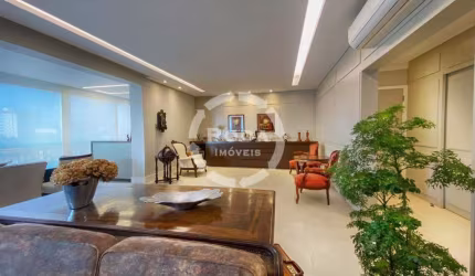 Apartamento a venda próximo da praia em Santos, localizada no bairro do Boqueirão.