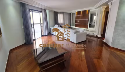 Apartamento à Venda Semi Mobiliado com 230m², 4 Quartos e Estudo Permuta